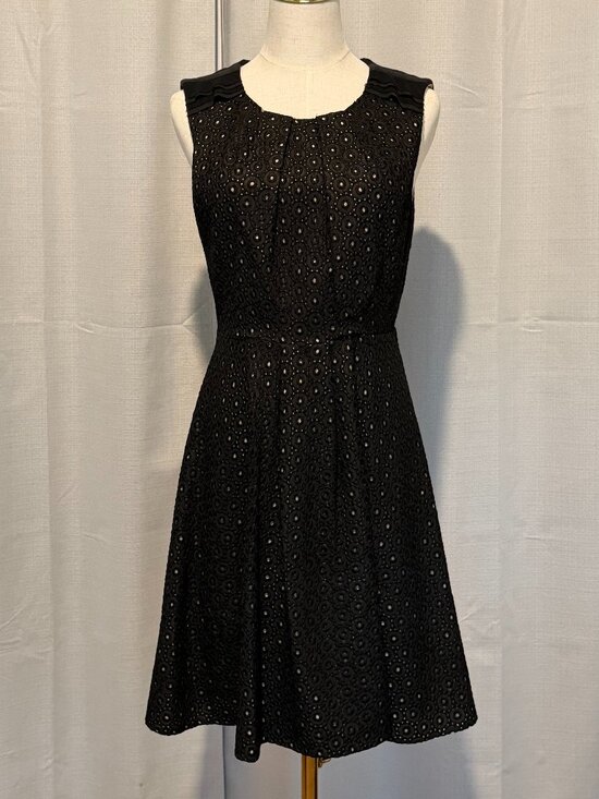 Vince Camuto Dresses & Skirts - Vince Camuto Sleeveless Midi Dress - Black & Tan Cottagecore - Size 6